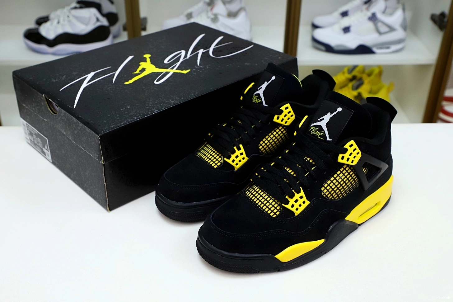 Air Jordan Jordan4  2023 thunder 0726